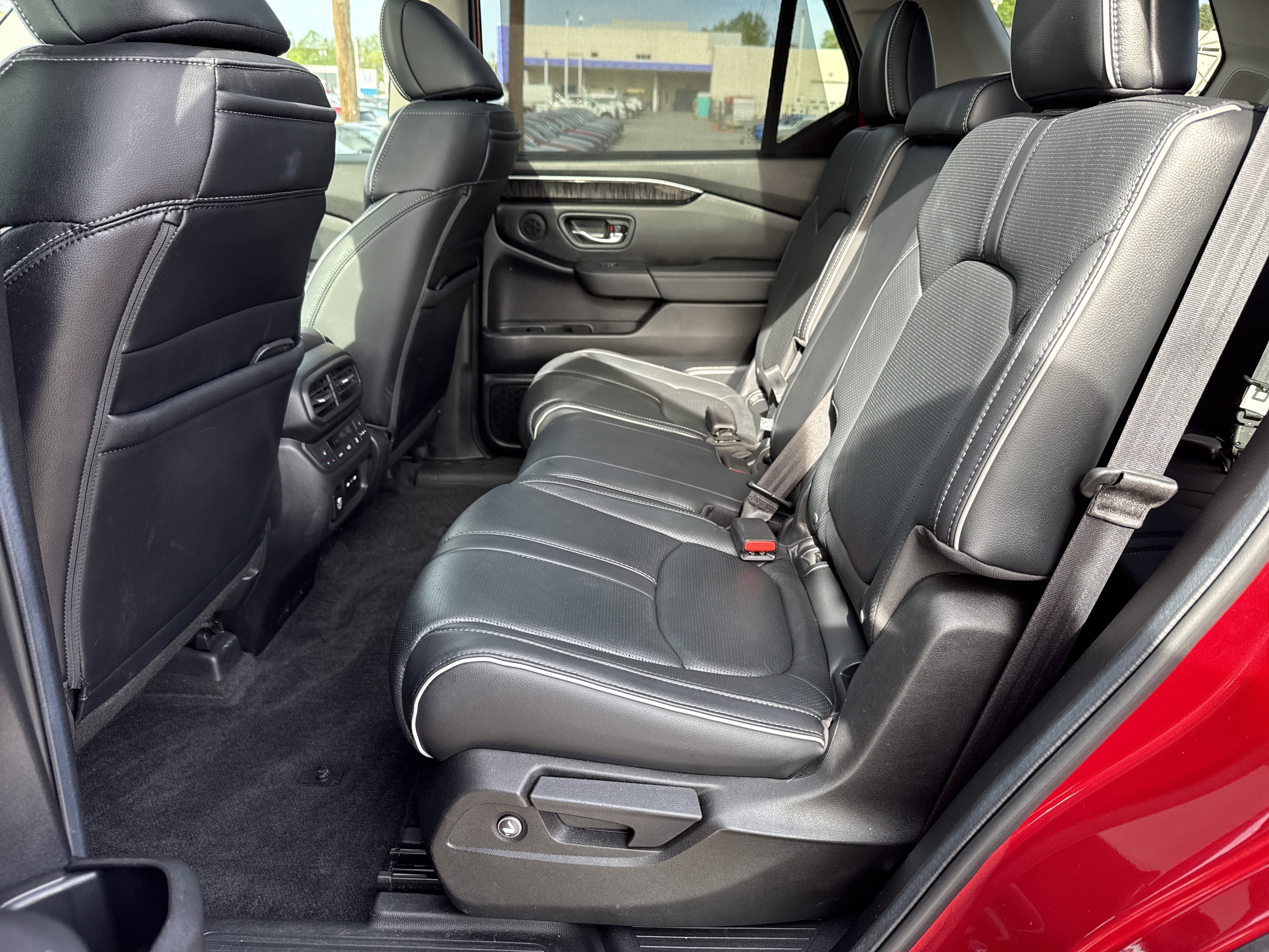 Certified 2024 Honda Pilot Elite image 31