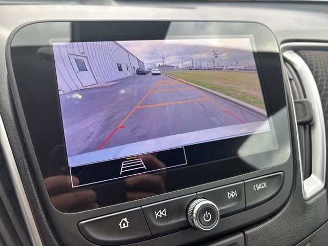 Used 2023 Chevrolet Malibu LT image 23