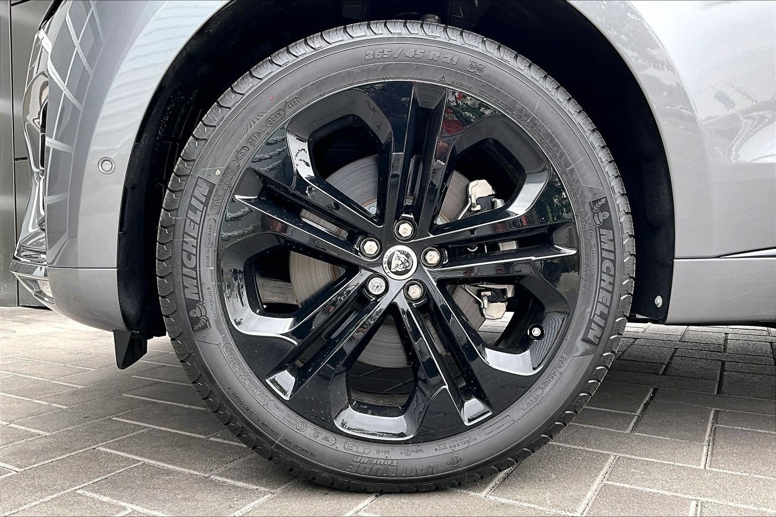 New 2026 Jaguar F-PACE R-Dynamic S AWD/4WD image 12