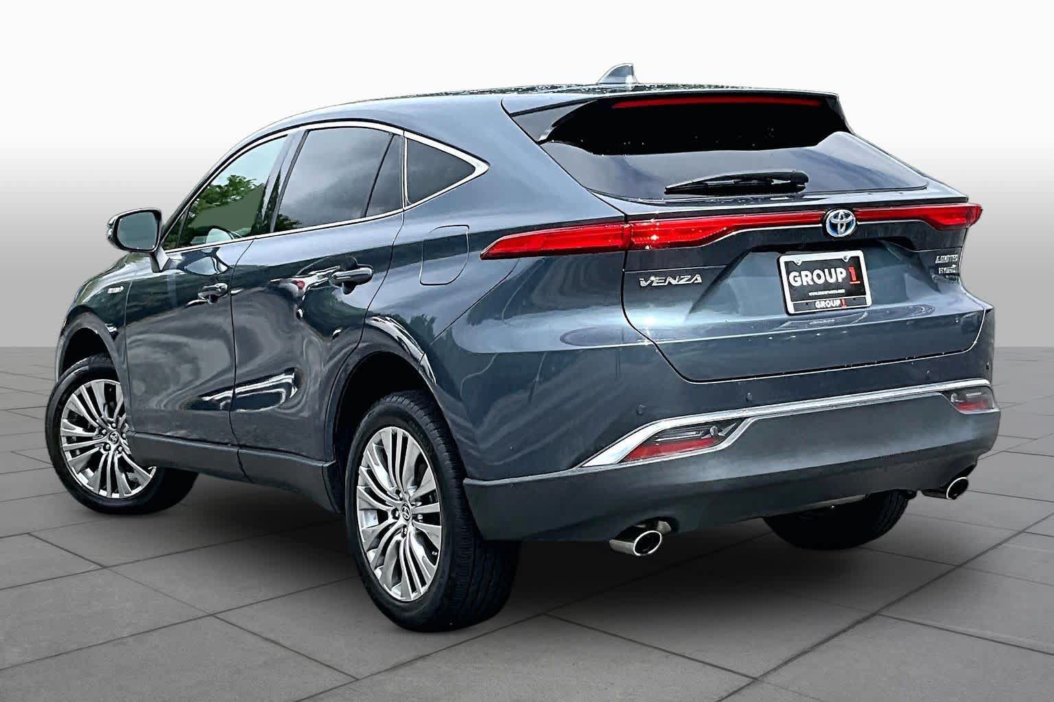 Used 2021 Toyota Venza Limited w/ Advanced Technology Package AWD/4WD image 12