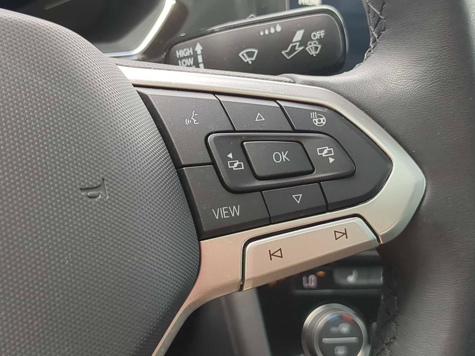 Used 2024 Volkswagen Jetta SEL image 26