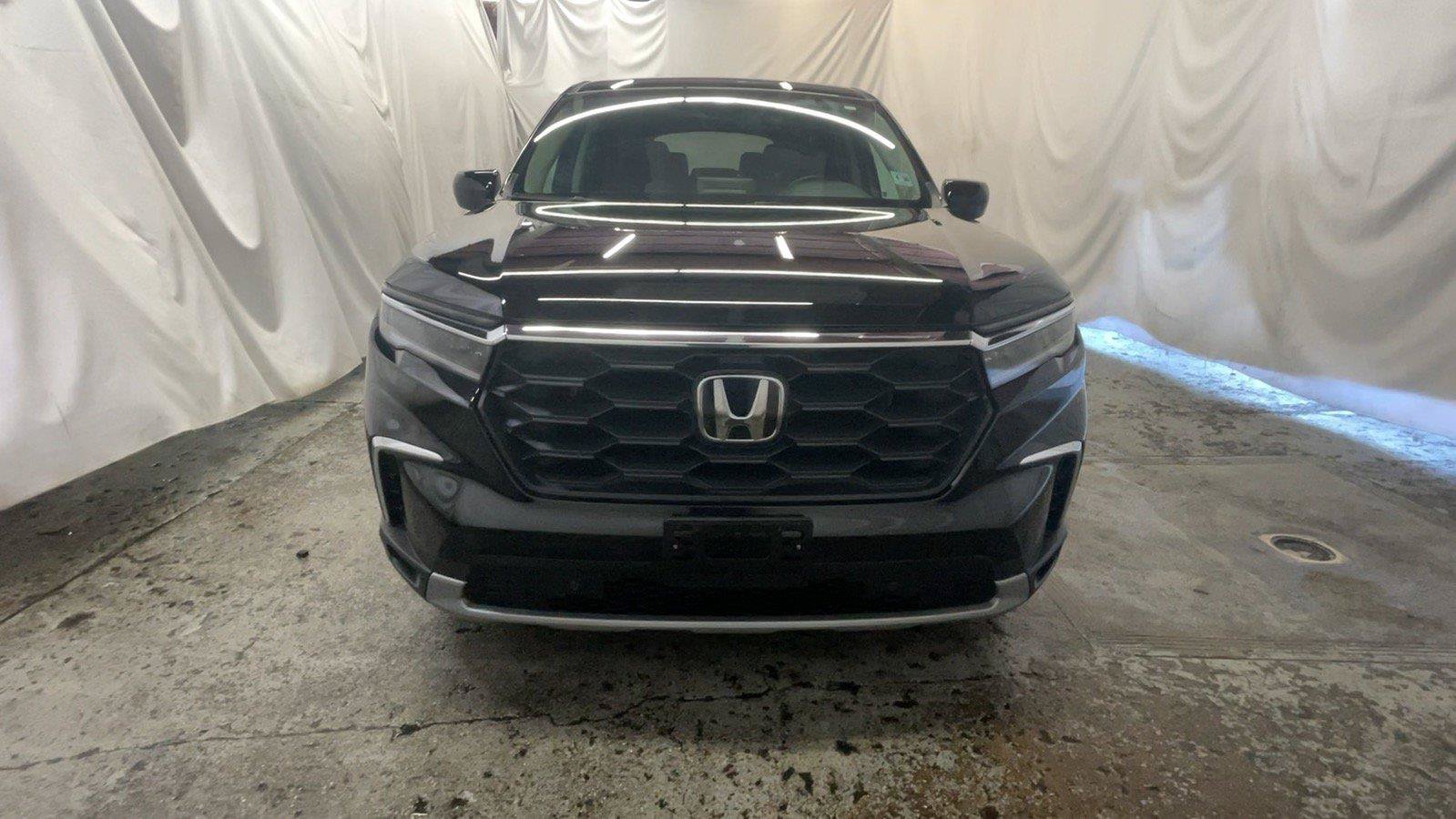 Certified 2025 Honda Pilot EX-L image 17