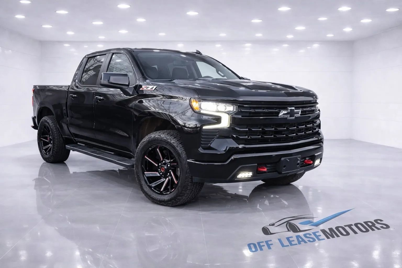 Used 2024 Chevrolet Silverado 1500 LT Trail Boss w/ Convenience Package II image 7