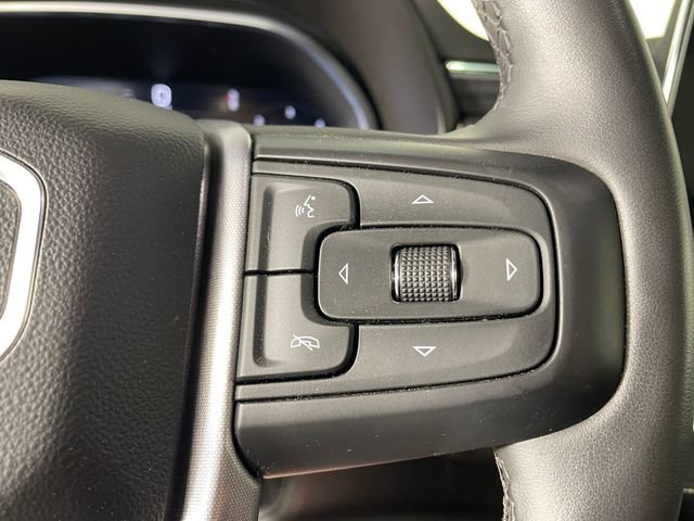 Used 2023 GMC Yukon SLT w/ SLT Luxury Package AWD/4WD image 10
