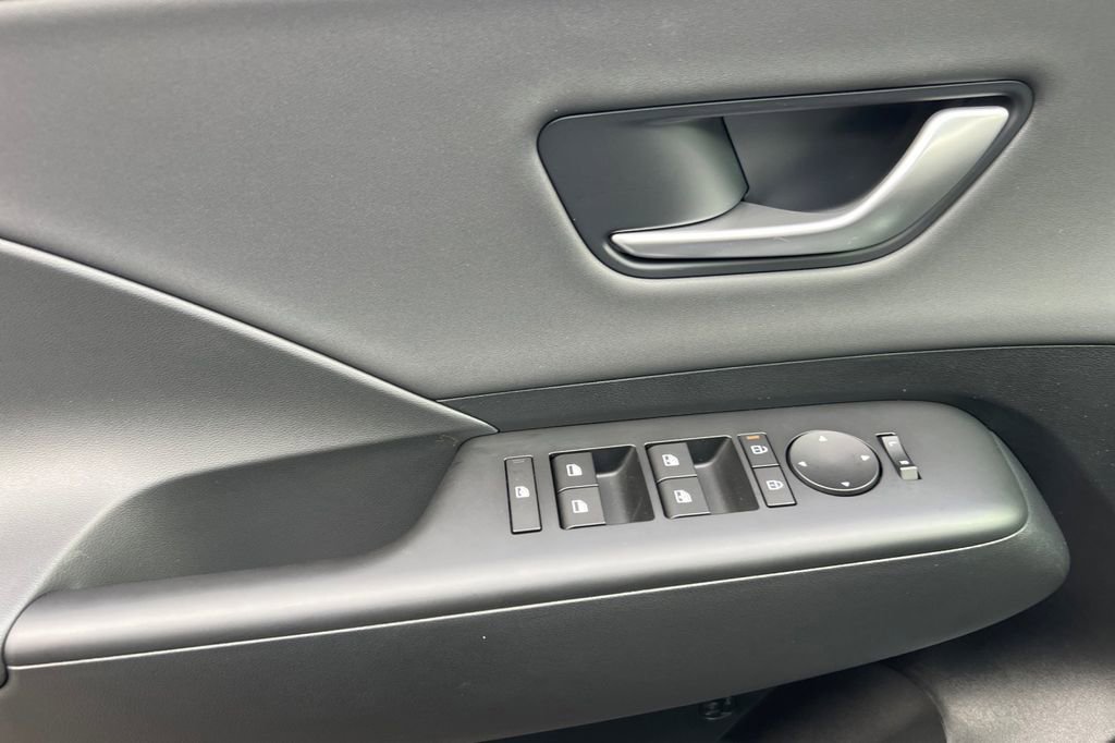 Certified 2026 Hyundai Kona SEL Premium image 9