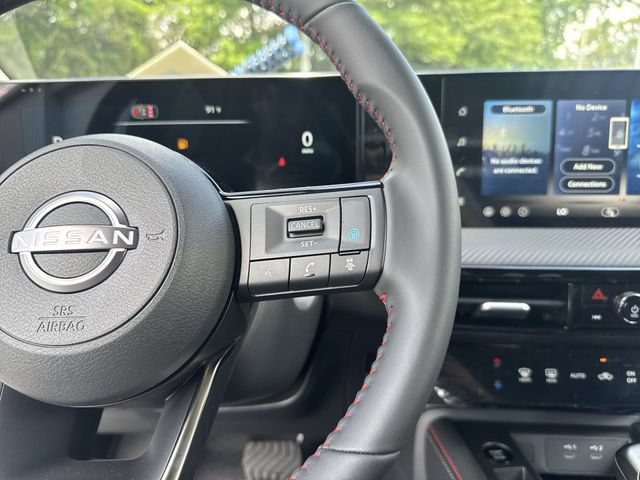 New 2026 Nissan Kicks SR FWD image 17