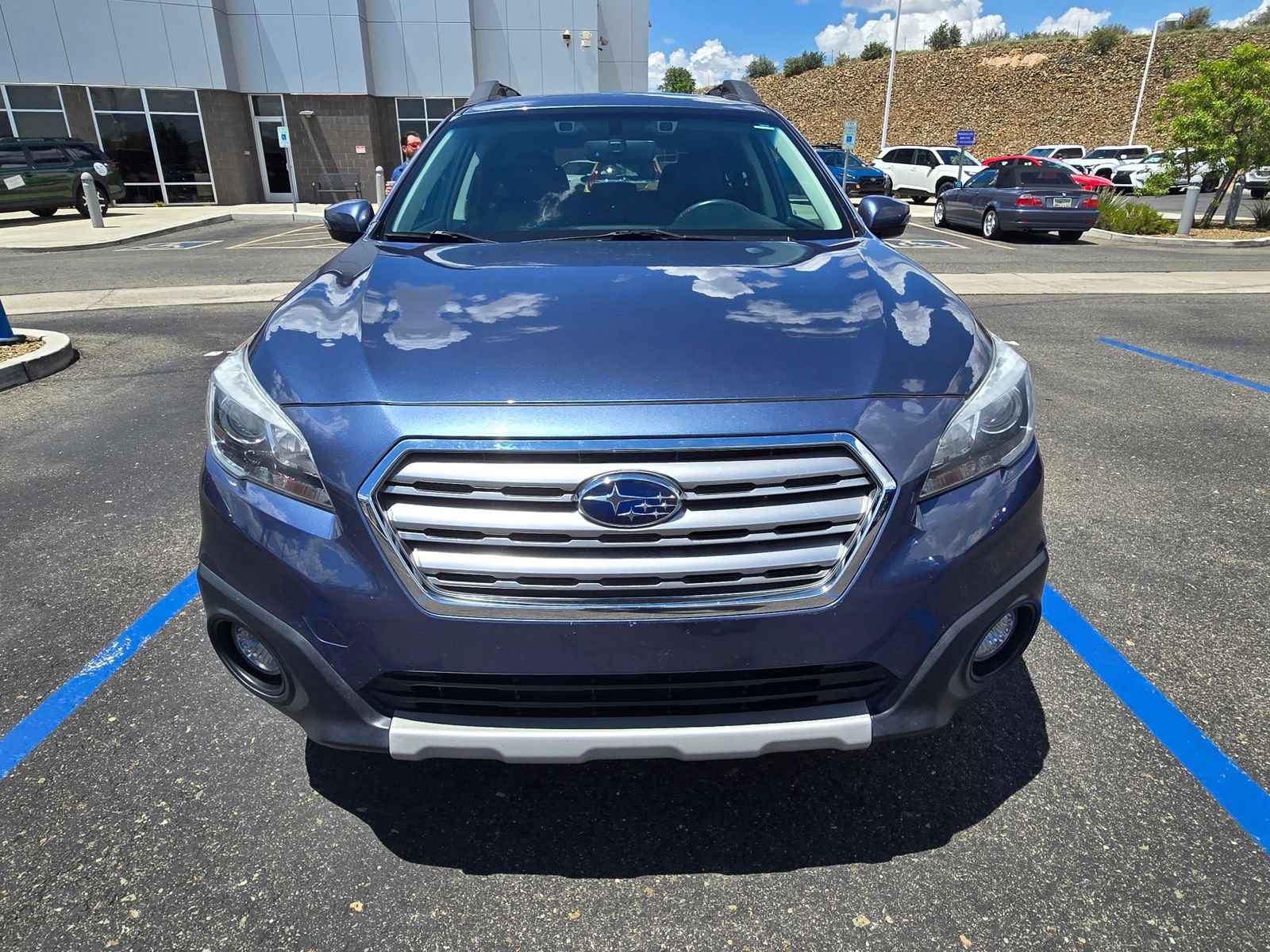 Used 2017 Subaru Outback 3.6R Limited AWD/4WD image 9