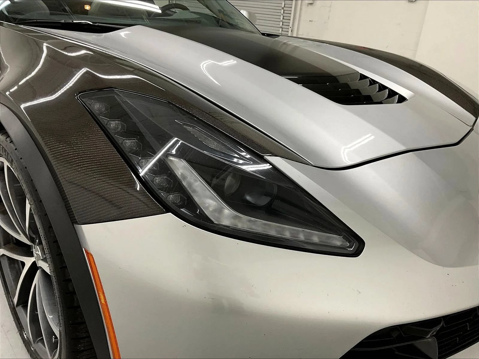 Used 2017 Chevrolet Corvette Grand Sport RWD image 29