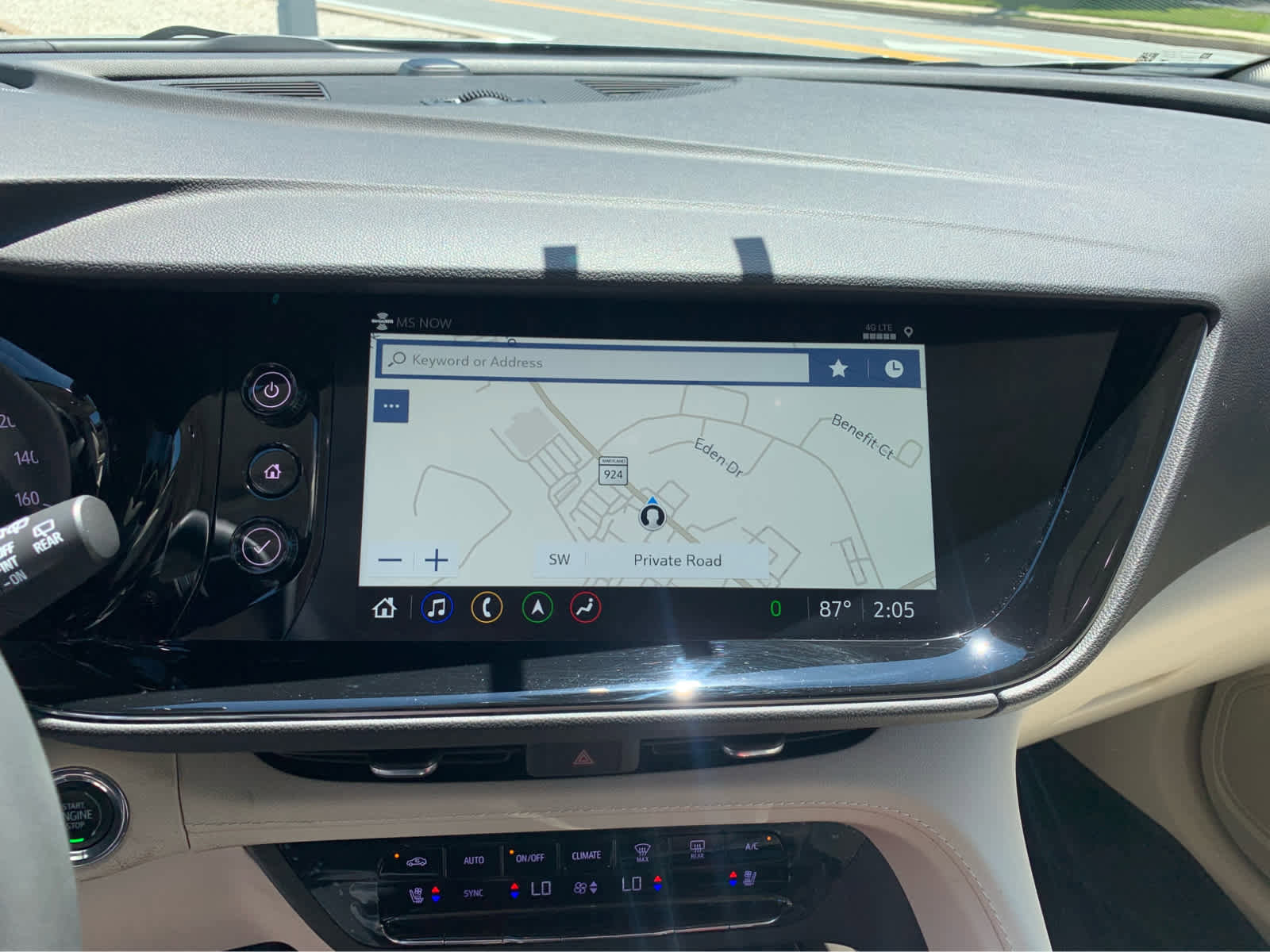 Used 2023 Buick Envision Avenir AWD/4WD image 17