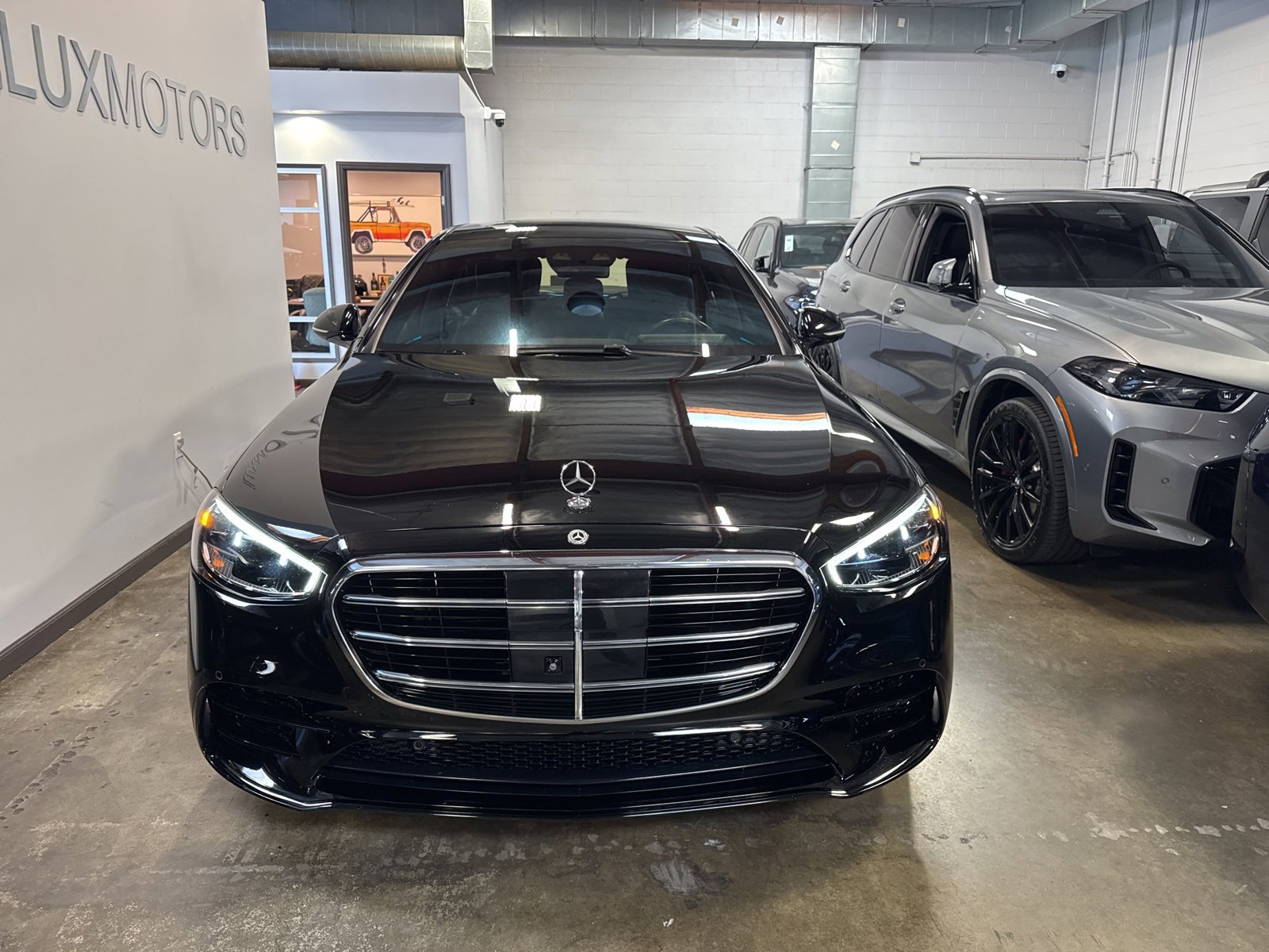 Used 2022 Mercedes-Benz S 580 4MATIC Sedan image 2