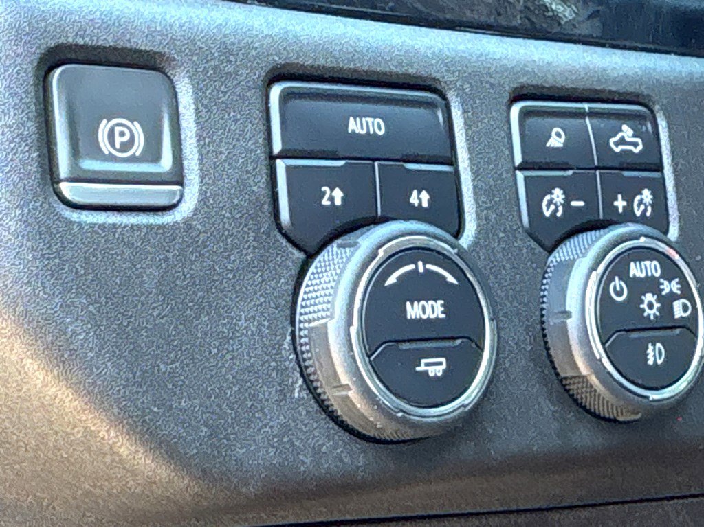 Certified 2023 Chevrolet Silverado 1500 LTZ w/ LTZ Convenience Package II image 13