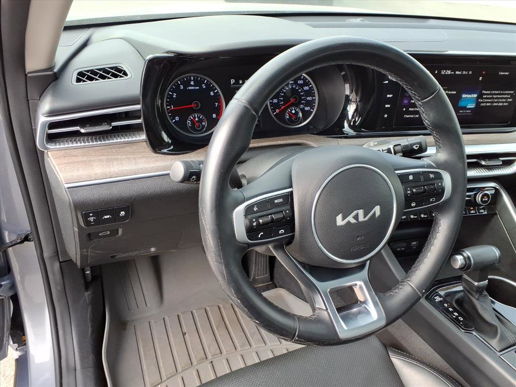 Used 2023 Kia K5 EX image 16
