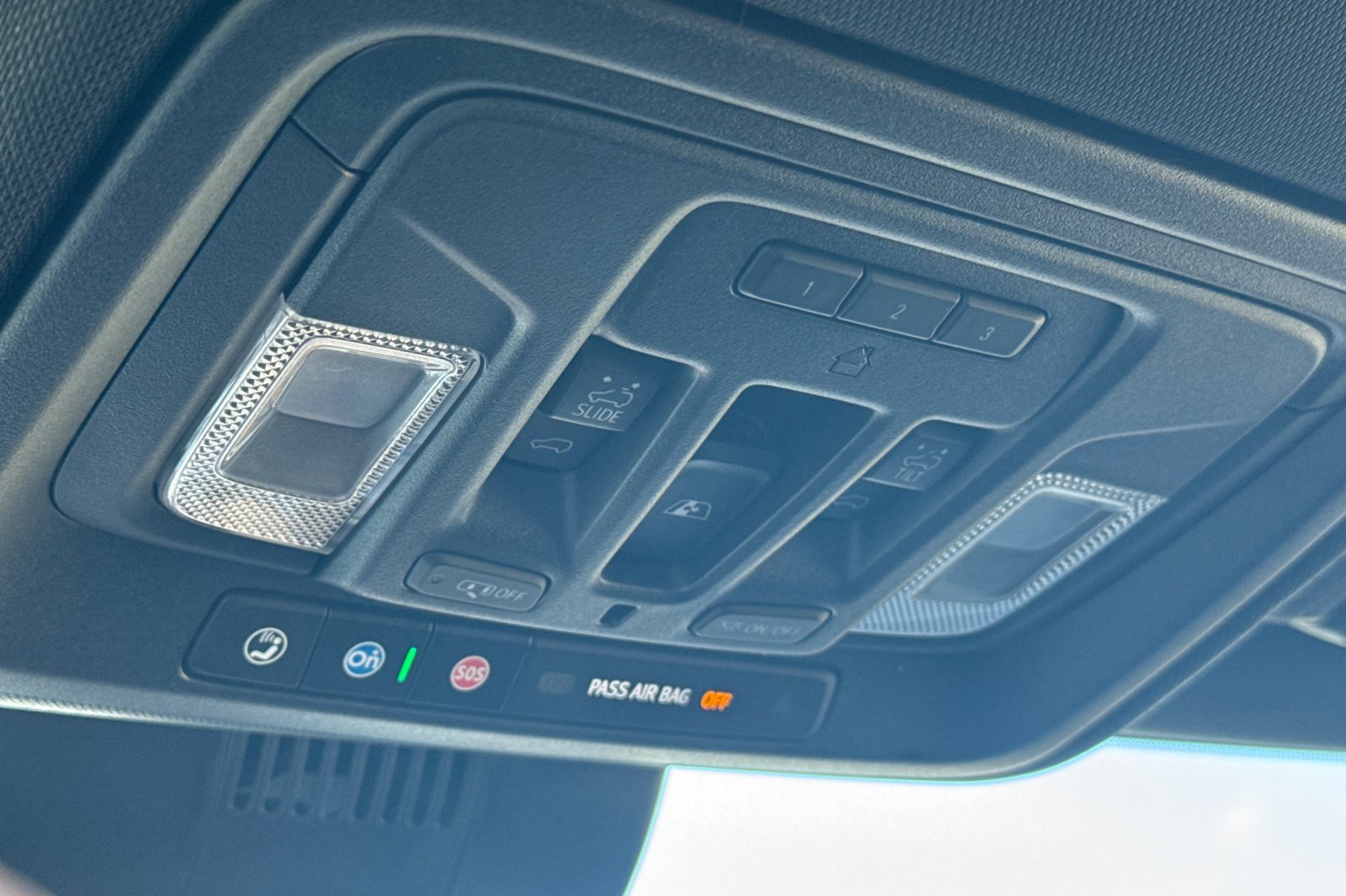 Used 2022 GMC Sierra 1500 AT4 w/ AT4 Premium Package image 24