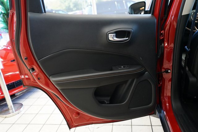 Used 2021 Jeep Compass Latitude image 41