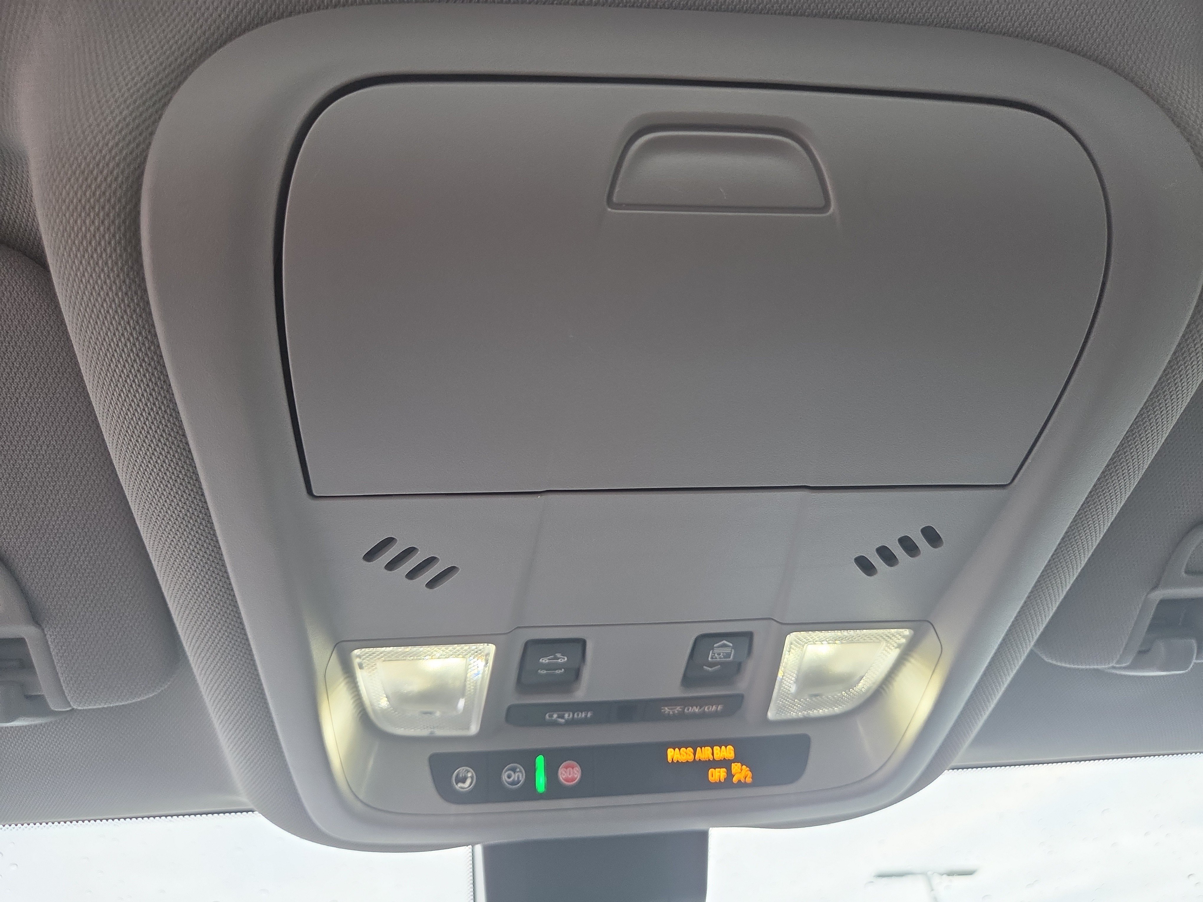 Used 2023 GMC Terrain SLE w/ Driver Convenience Package FWD image 9