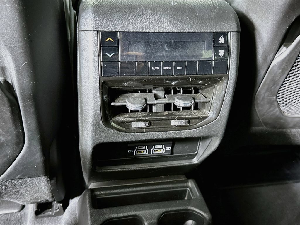 Used 2023 Jeep Grand Cherokee L Laredo AWD/4WD image 26
