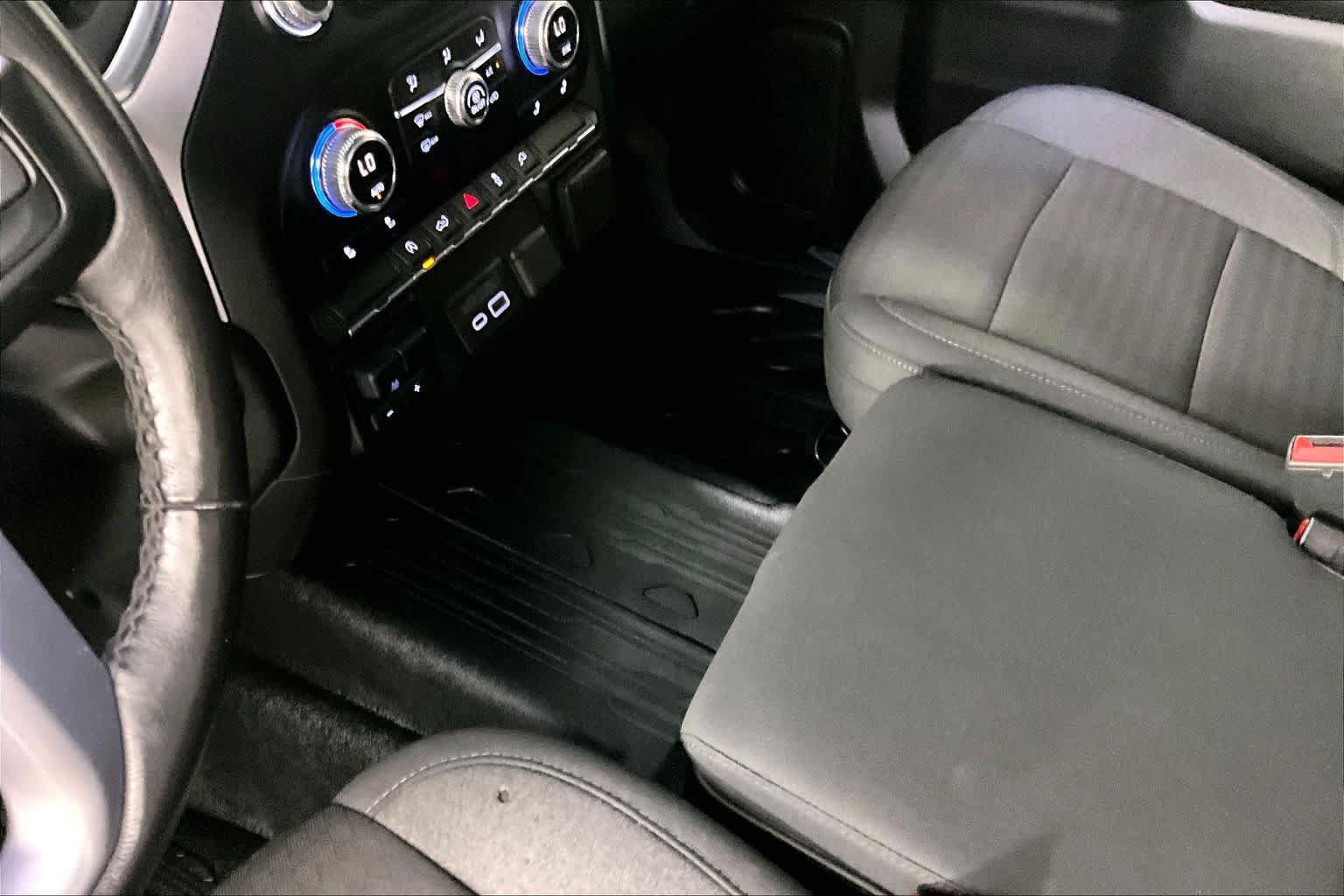 Used 2020 GMC Sierra 1500 SLE w/ Preferred Package AWD/4WD image 16
