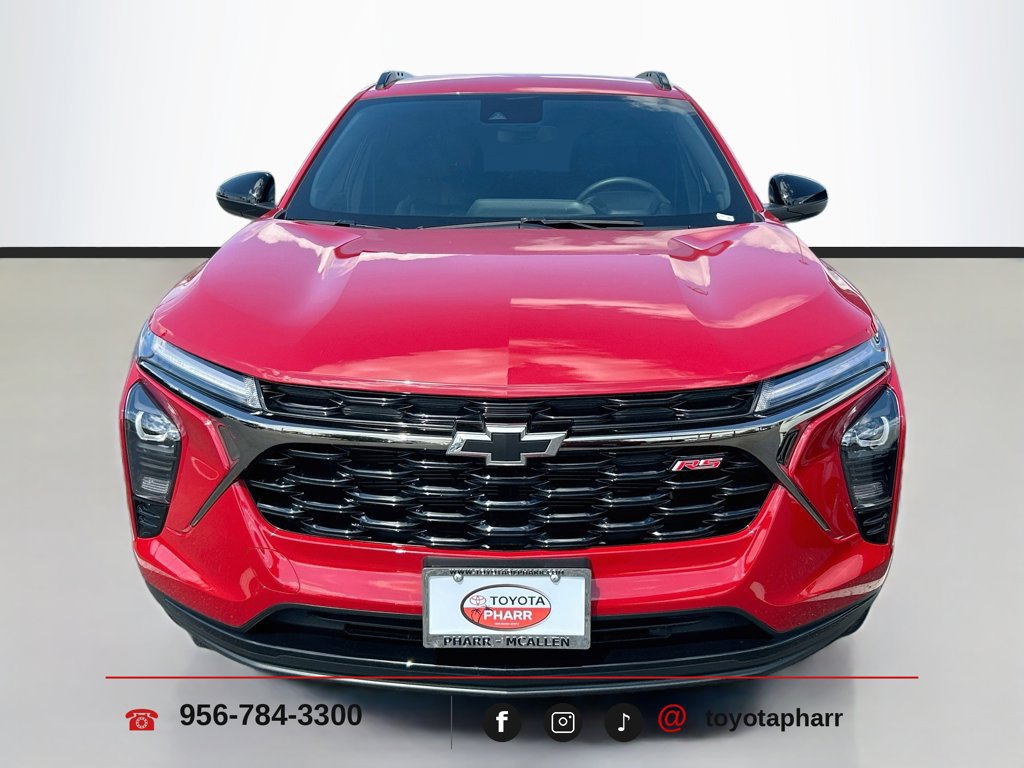 Used 2026 Chevrolet Trax RS w/ Driver Confidence Package FWD image 2