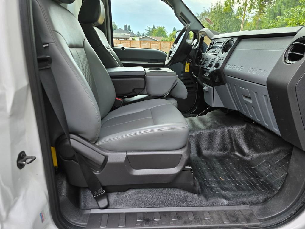 Used 2012 Ford F350 XL w/ Trailer Tow Pkg image 13