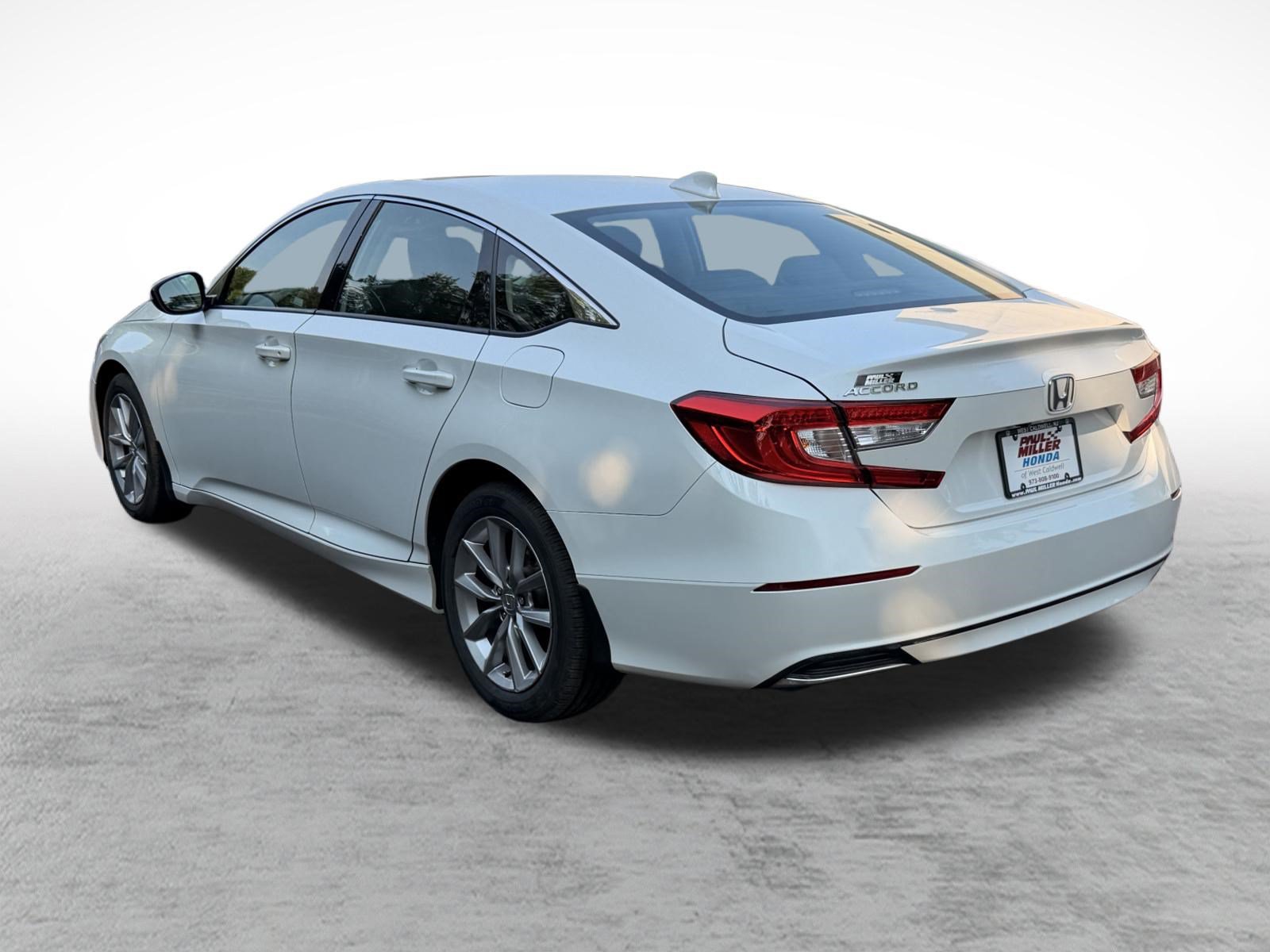 Certified 2021 Honda Accord LX image 4