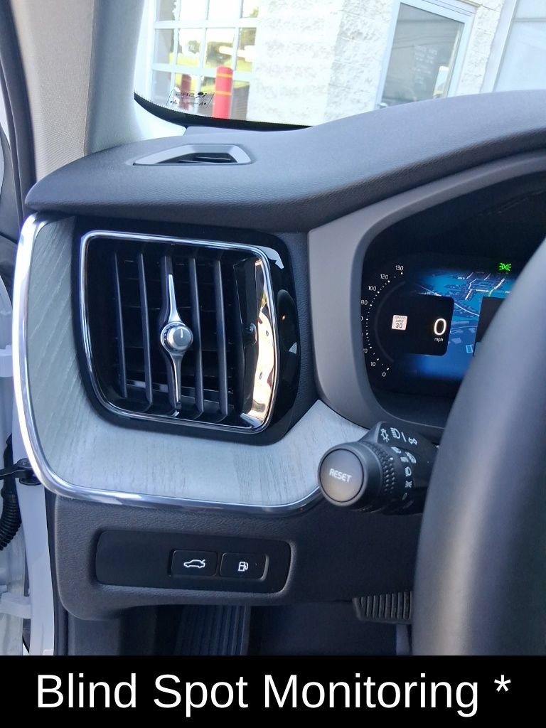 Used 2025 Volvo XC60 T8 Plus w/ Climate Package AWD/4WD image 14