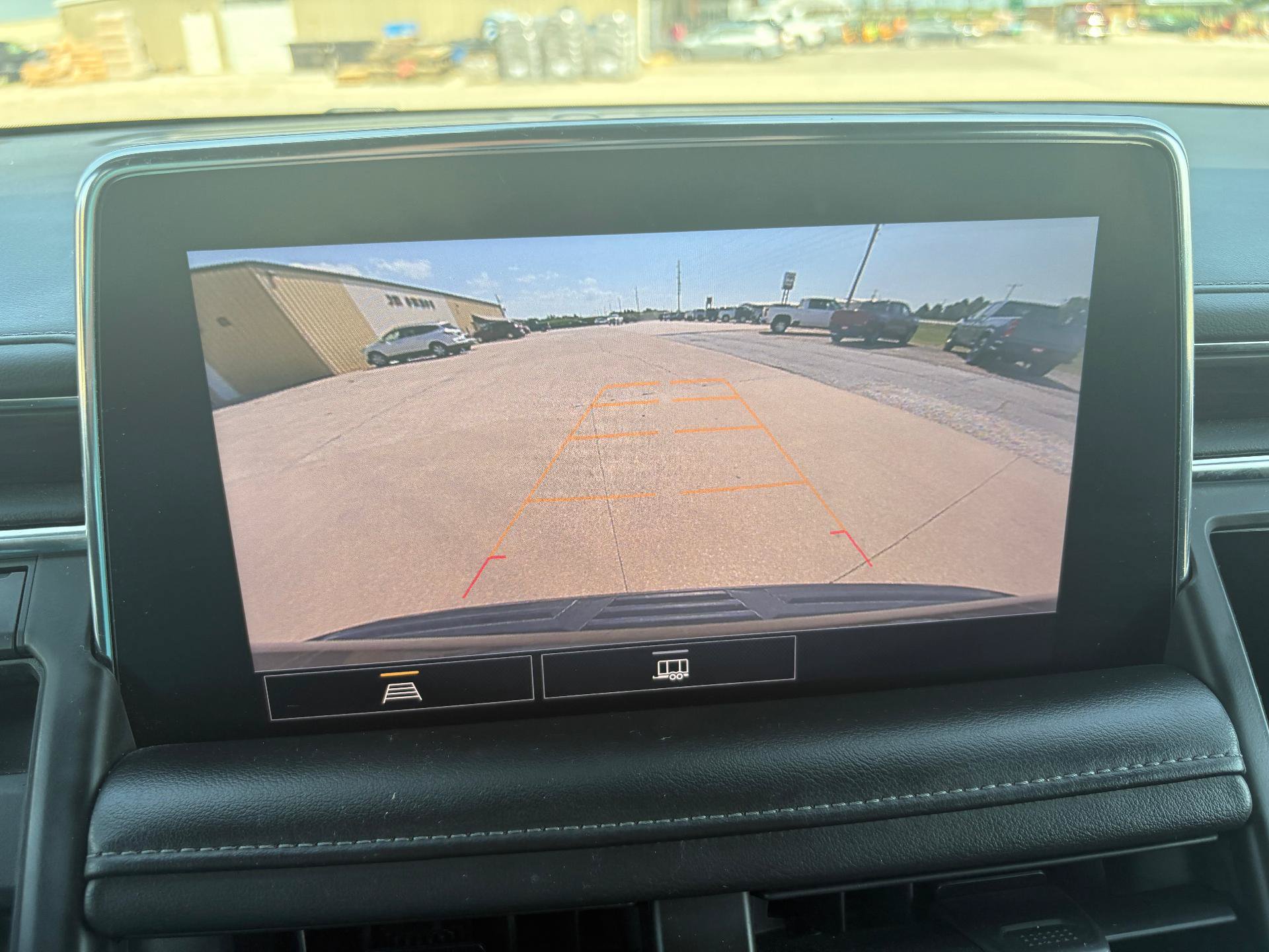 Used 2021 Chevrolet Tahoe LS AWD/4WD image 25