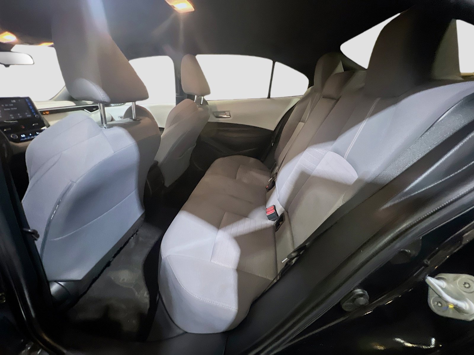 Used 2020 Toyota Corolla SE image 16