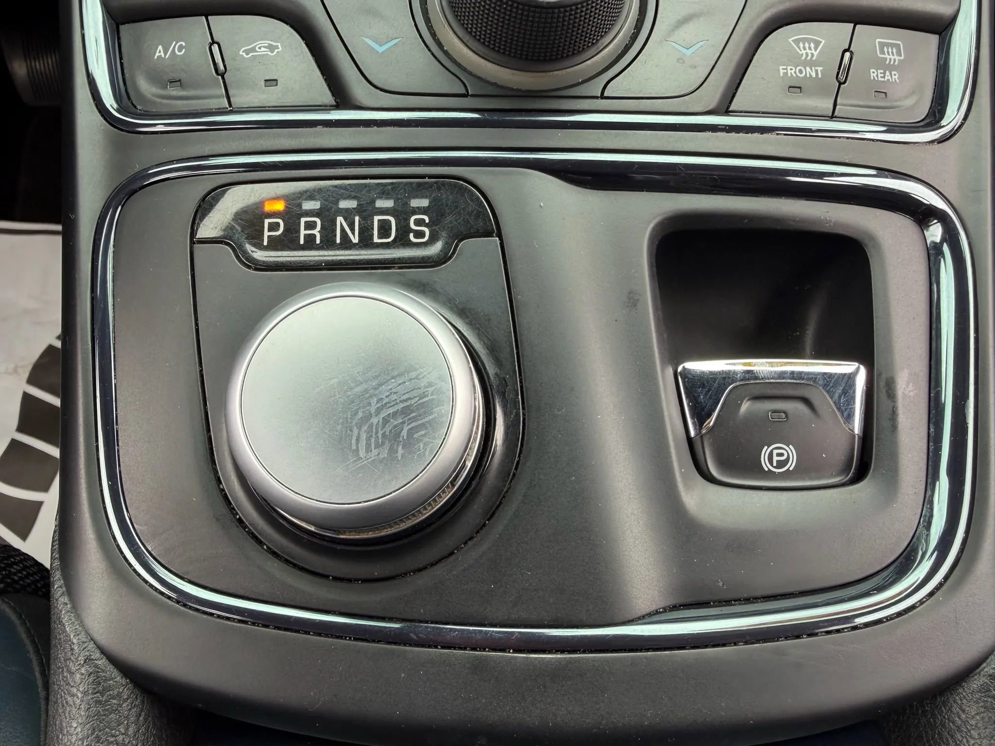 Used 2015 Chrysler 200 S w/ Navigation & Sound Group I image 24