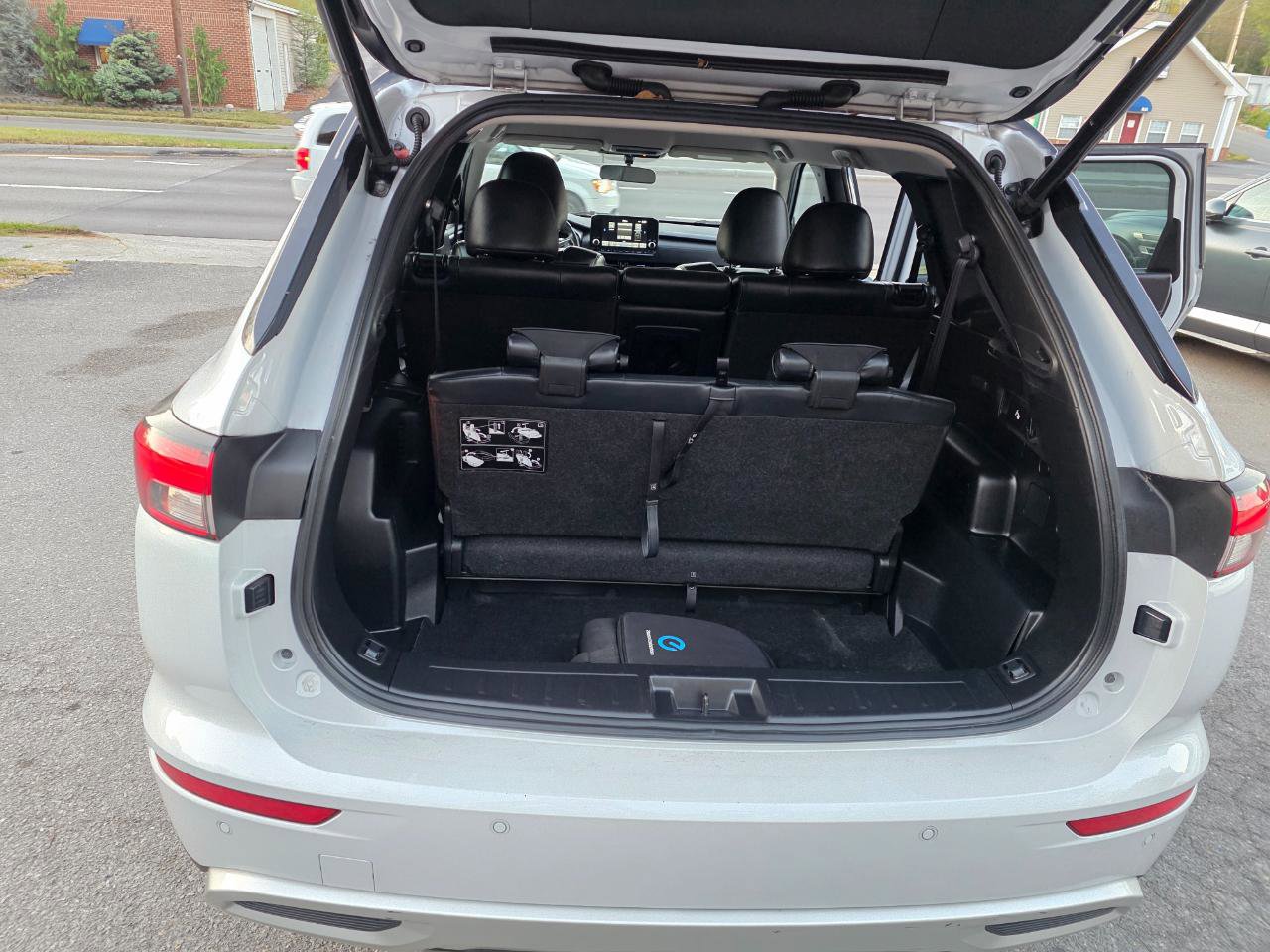 Used 2023 Mitsubishi Outlander Ralliart image 14