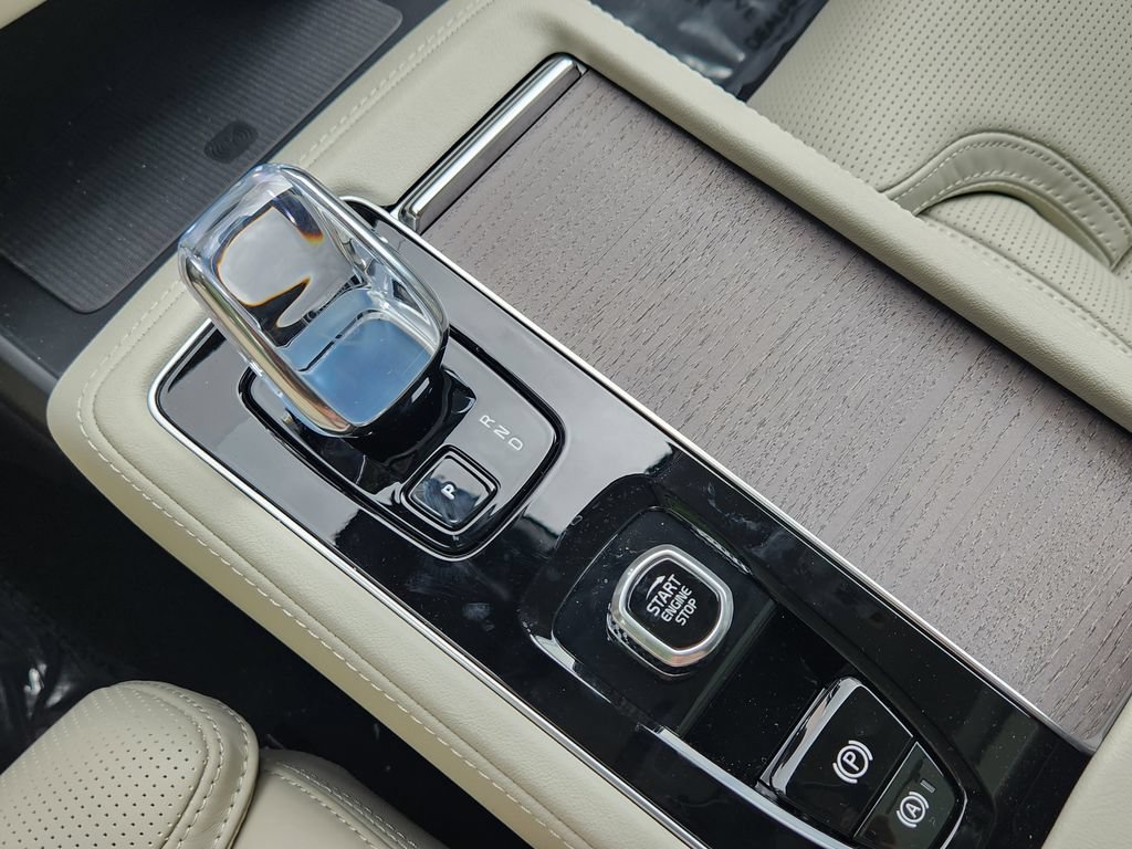 New 2026 Volvo XC90 B6 Ultra w/ Protection Package AWD/4WD image 11