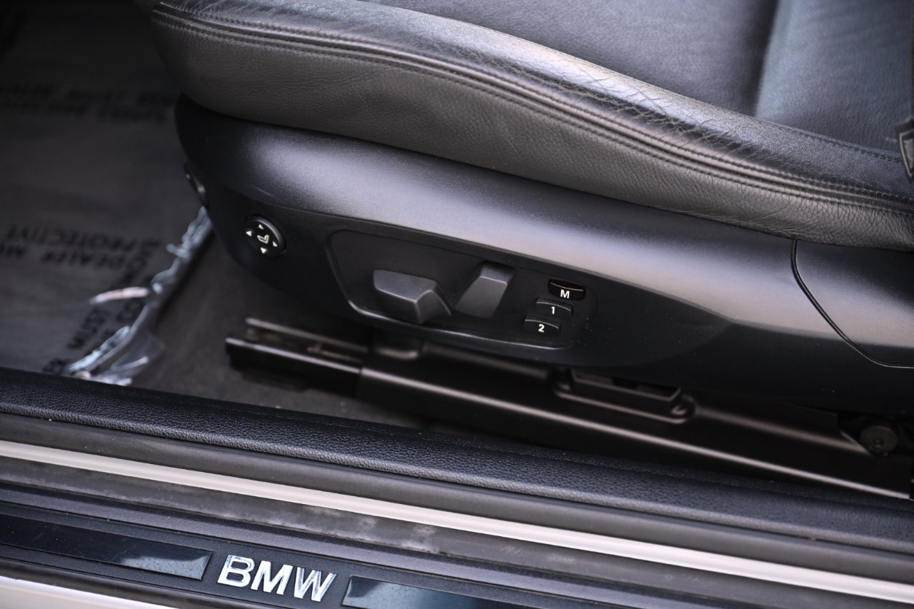 Used 2008 BMW 135i Convertible RWD image 23