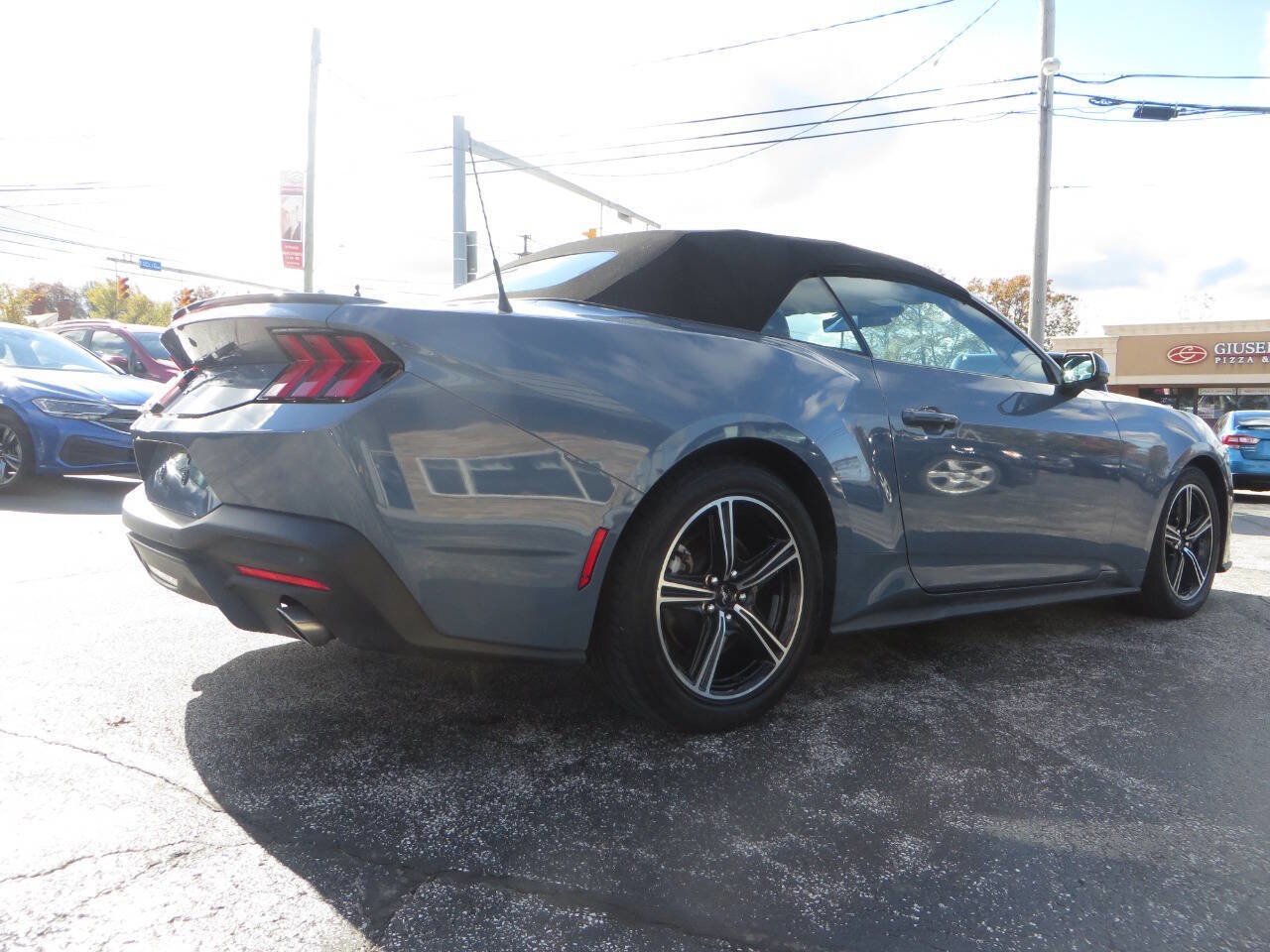 Used 2024 Ford Mustang Premium image 2