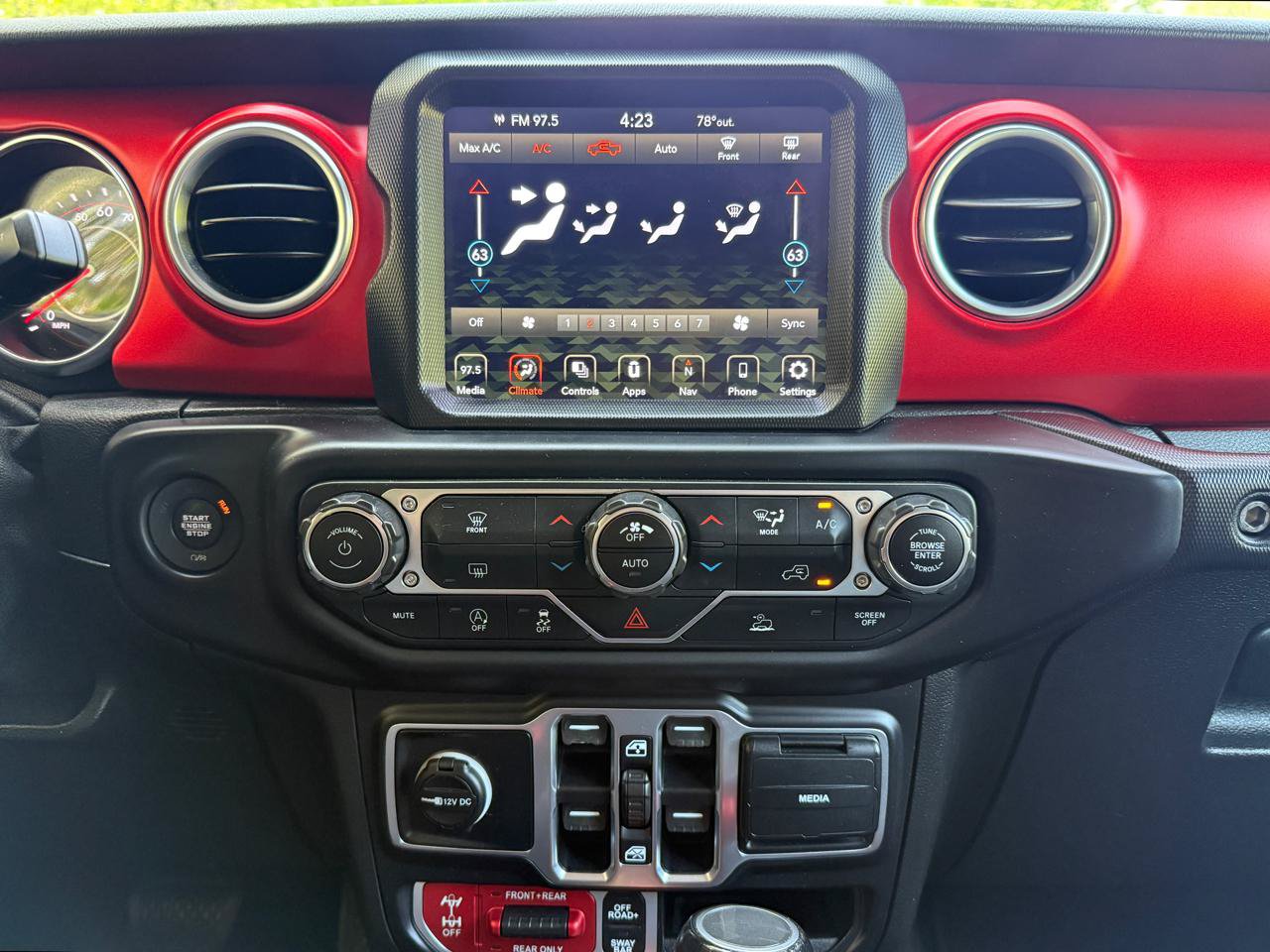 Used 2020 Jeep Gladiator Rubicon AWD/4WD image 21