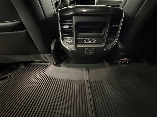 Used 2022 RAM 1500 Laramie AWD/4WD image 19