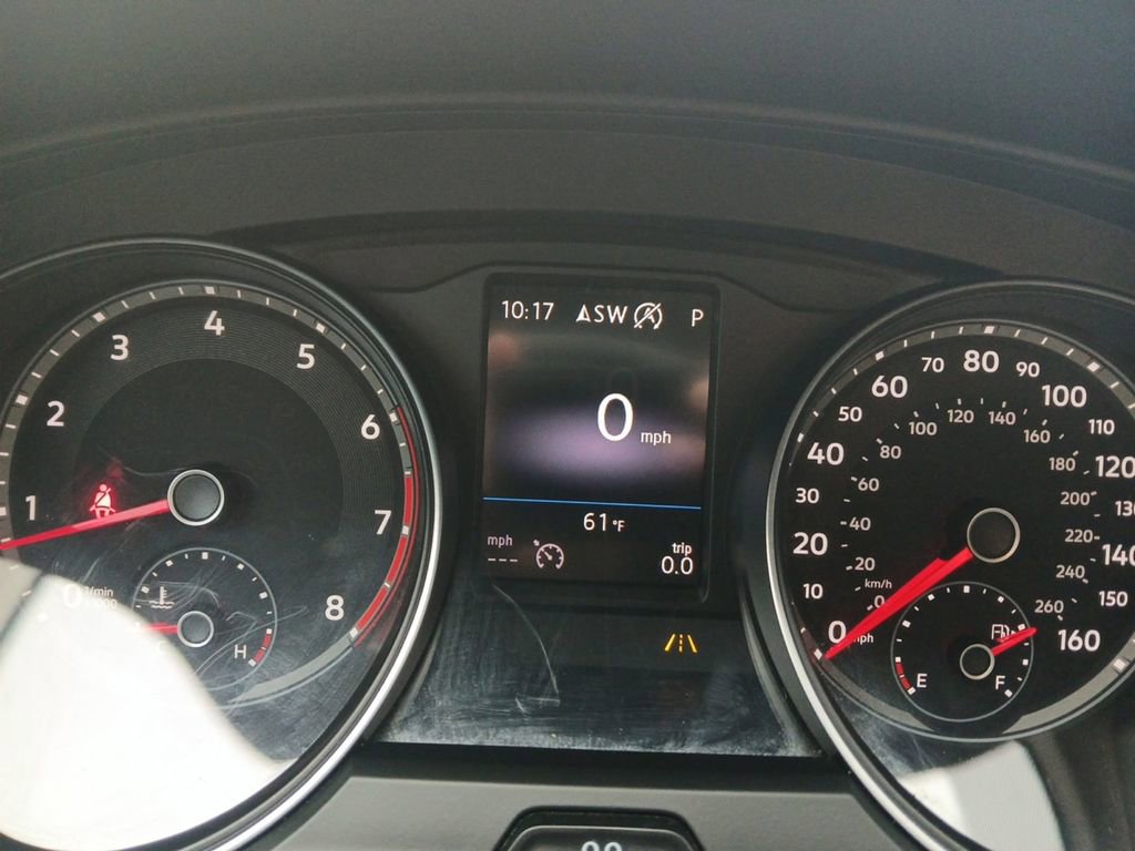 Used 2018 Volkswagen Atlas SEL FWD image 7