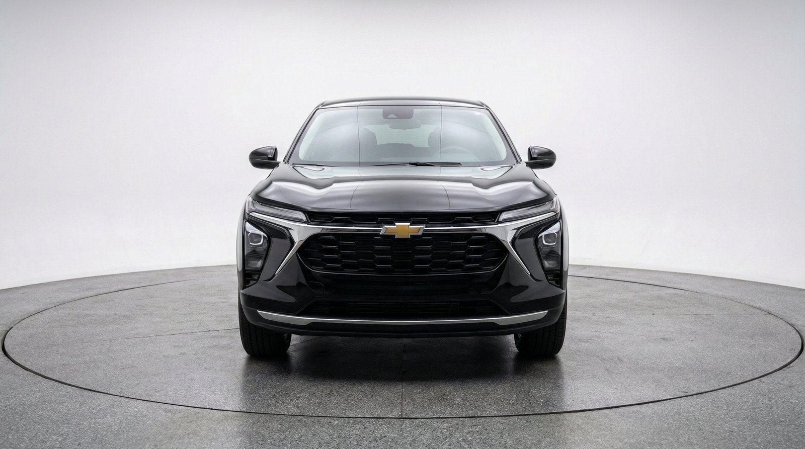 Used 2025 Chevrolet Trax LT w/ LT Convenience Package FWD image 2
