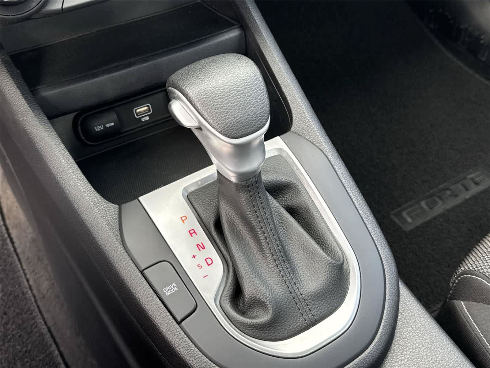 Used 2023 Kia Forte LXS w/ LXS Technology Package FWD image 25