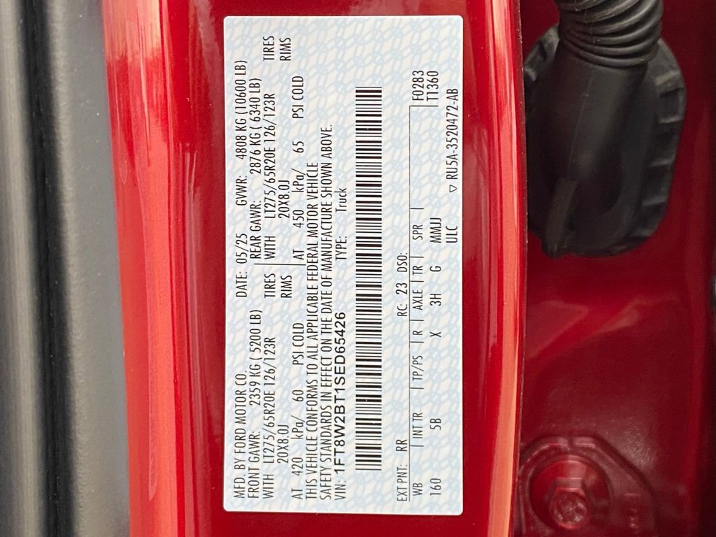 Used 2025 Ford F250 Lariat w/ Chrome Package image 32