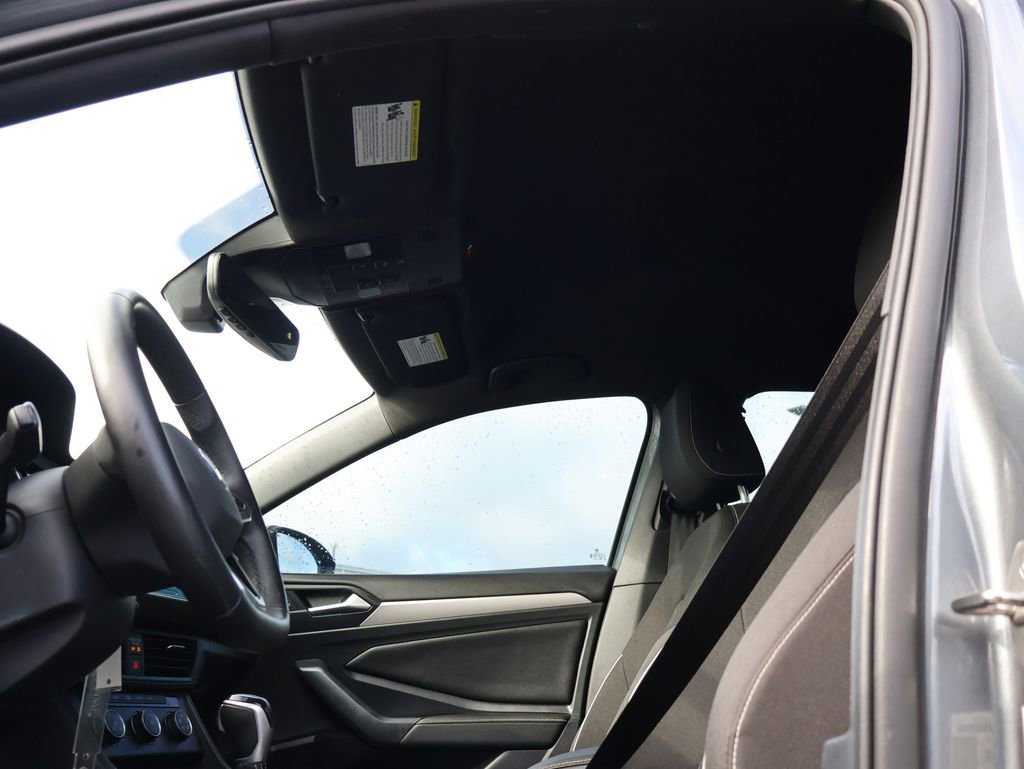 Used 2023 Volkswagen Jetta Sport image 35