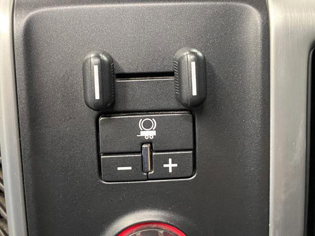 Used 2016 GMC Sierra 1500 SLE w/ SLE Value Package image 24