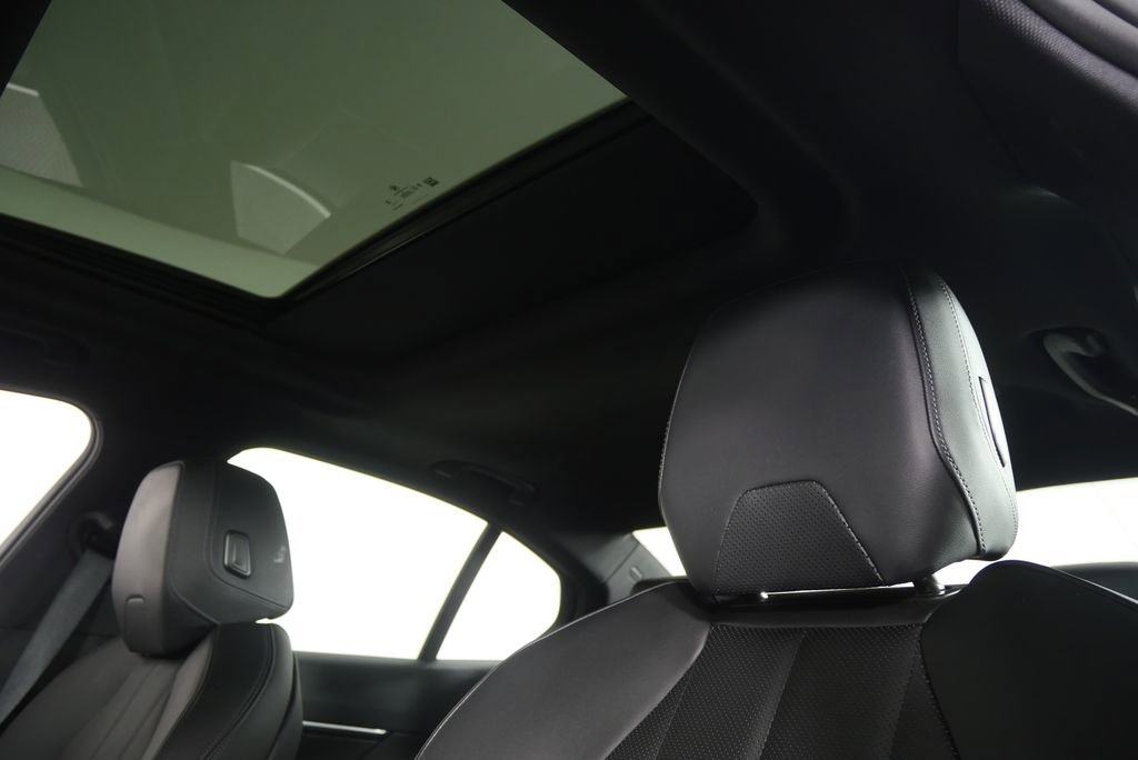 Certified 2026 BMW 530i RWD image 11