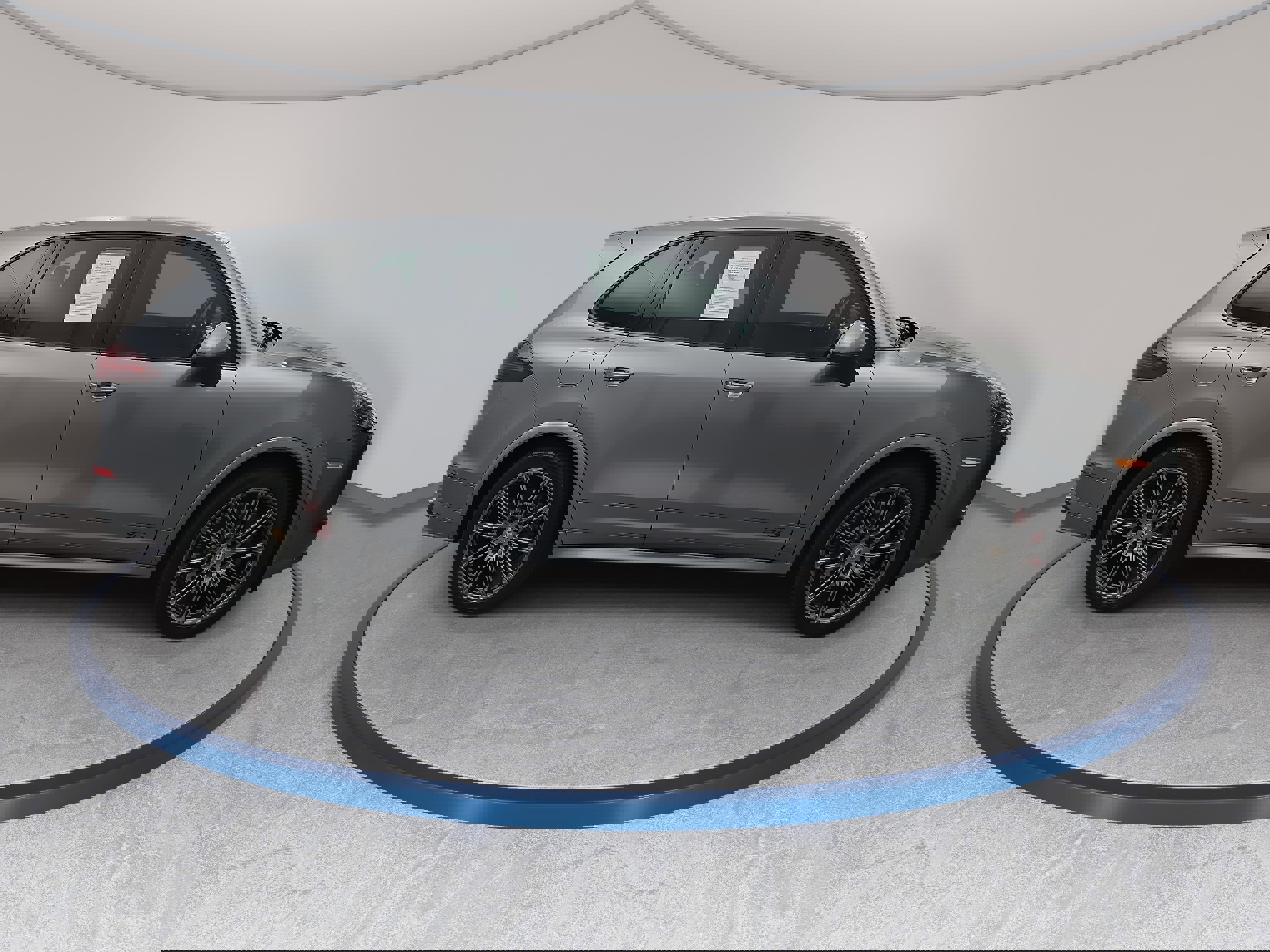 Used 2016 Porsche Cayenne GTS image 4