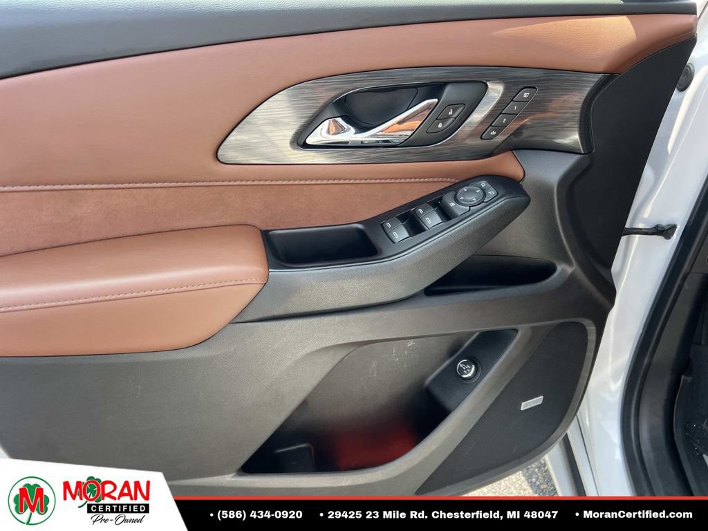 Used 2020 Chevrolet Traverse High Country AWD/4WD image 16
