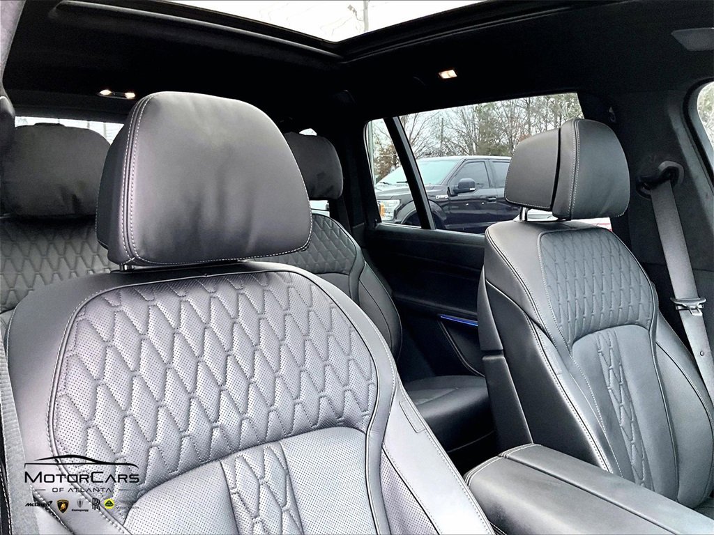 Used 2026 BMW ALPINA XB7 image 32