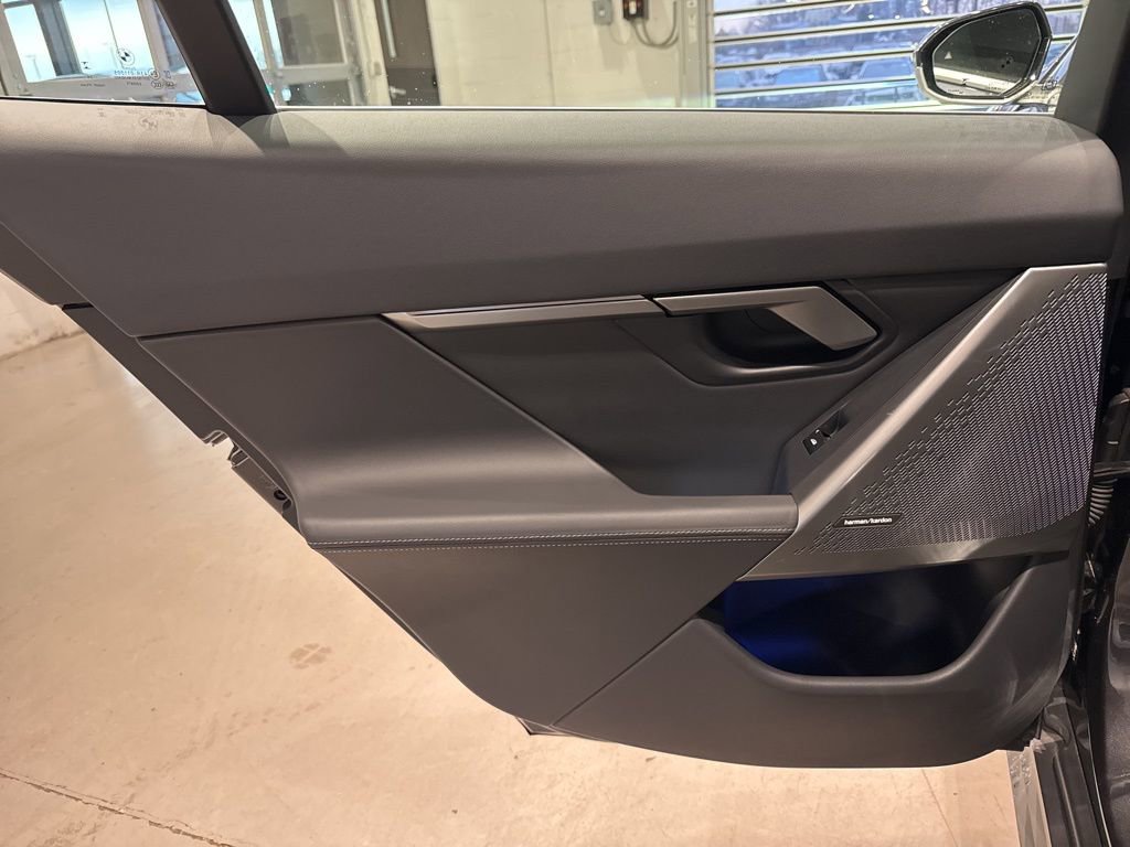 Used 2025 BMW i5 xDrive40 w/ Premium Package AWD/4WD image 42