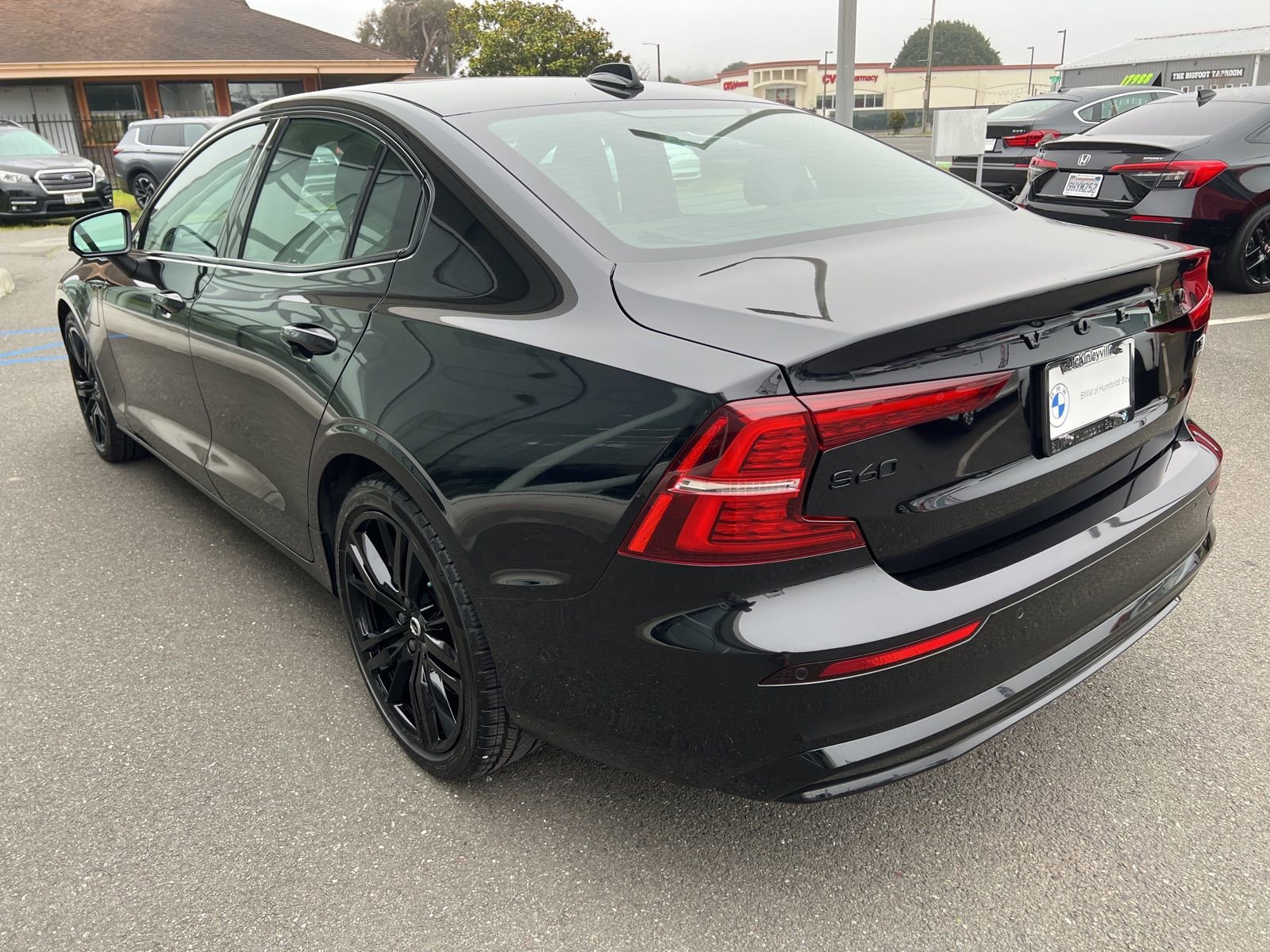 Used 2023 Volvo S60 T8 Plus w/ Climate Package AWD/4WD image 6