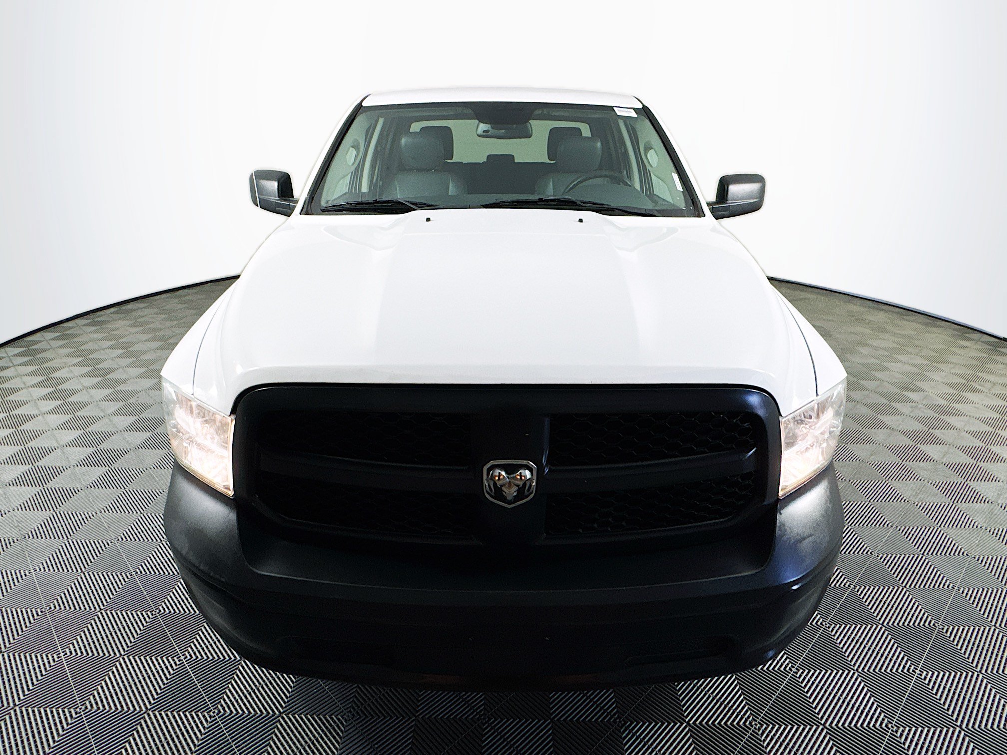 Used 2018 RAM 1500 Tradesman RWD image 2