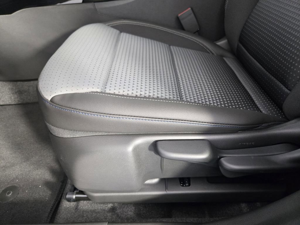 New 2026 Chevrolet Trax LT w/ Driver Confidence Package image 25