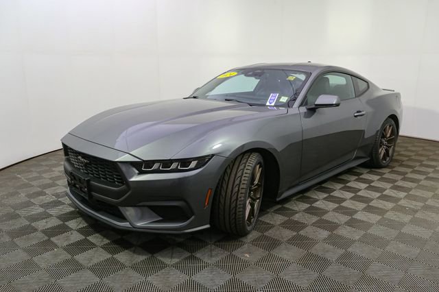Used 2024 Ford Mustang Premium image 6