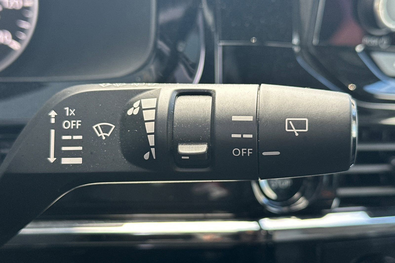 Certified 2025 Nissan Pathfinder Rock Creek image 41